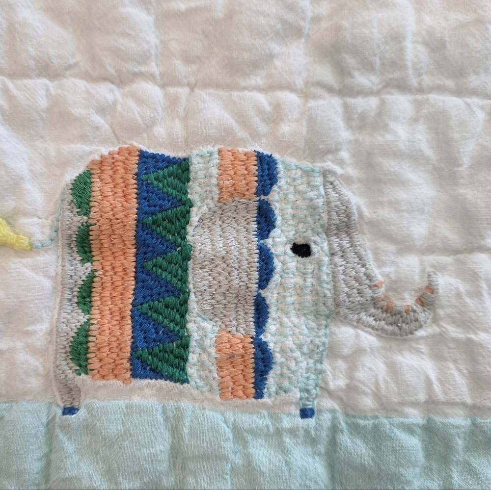 Pottery Barn Kids Colby Animal Baby Quilt Embroidered Alligator  Elephant Lion - Picture 4 of 10